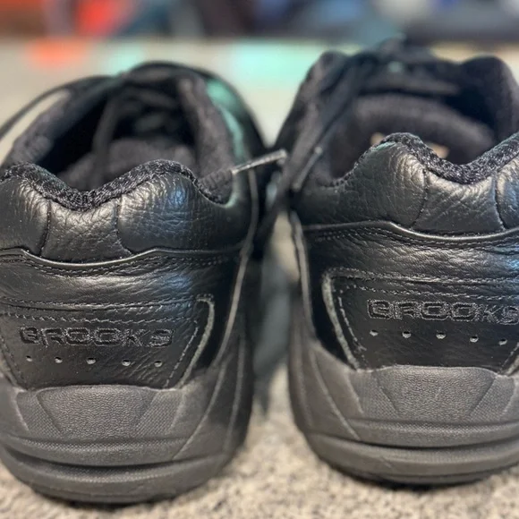 Brooks Addiction walkers Men's Black Sneakers - Picture 3 of 6